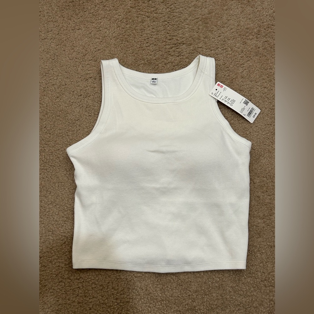 Uniqlo Cropped Bra Top